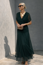 Luisa™ | Elegante vestido largo con escote en V que realza la silueta