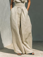 Nuria | Conjunto minimalista de blusa sin mangas