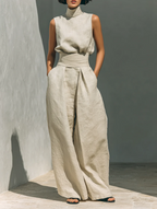 Nuria | Conjunto minimalista de blusa sin mangas