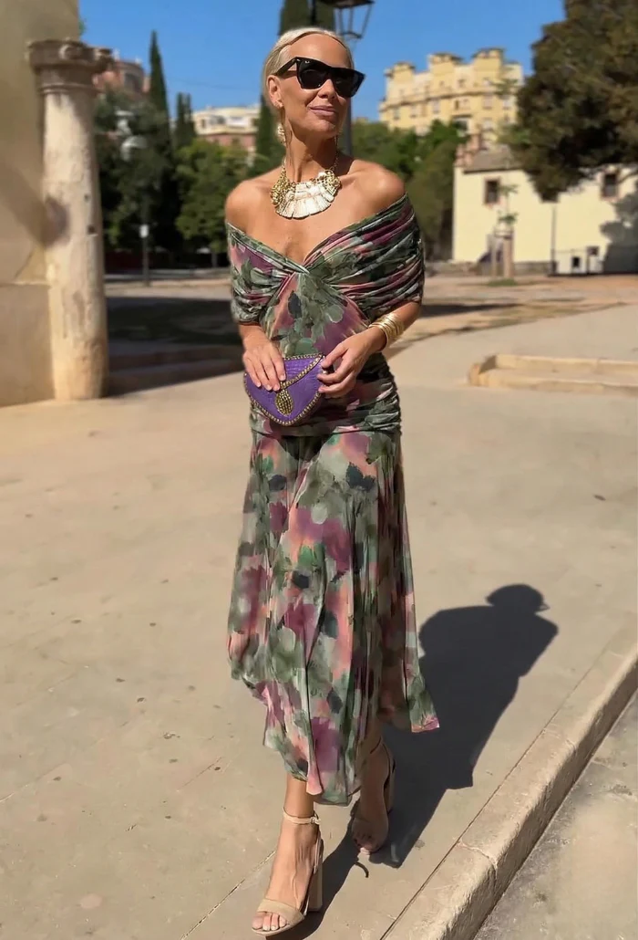 Luisa™ | Elegante vestido largo con escote en V que realza la silueta