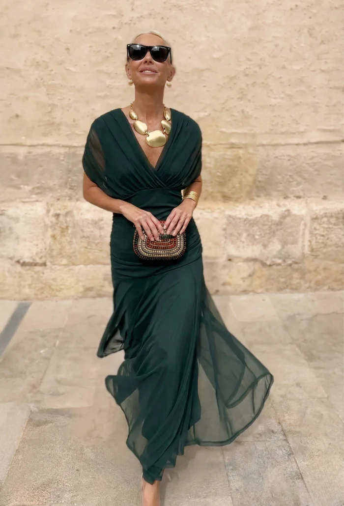 Luisa™ | Elegante vestido largo con escote en V que realza la silueta