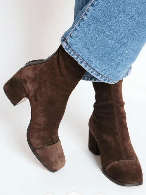BELLA | BOTAS ELEGANTES CON TACÓN